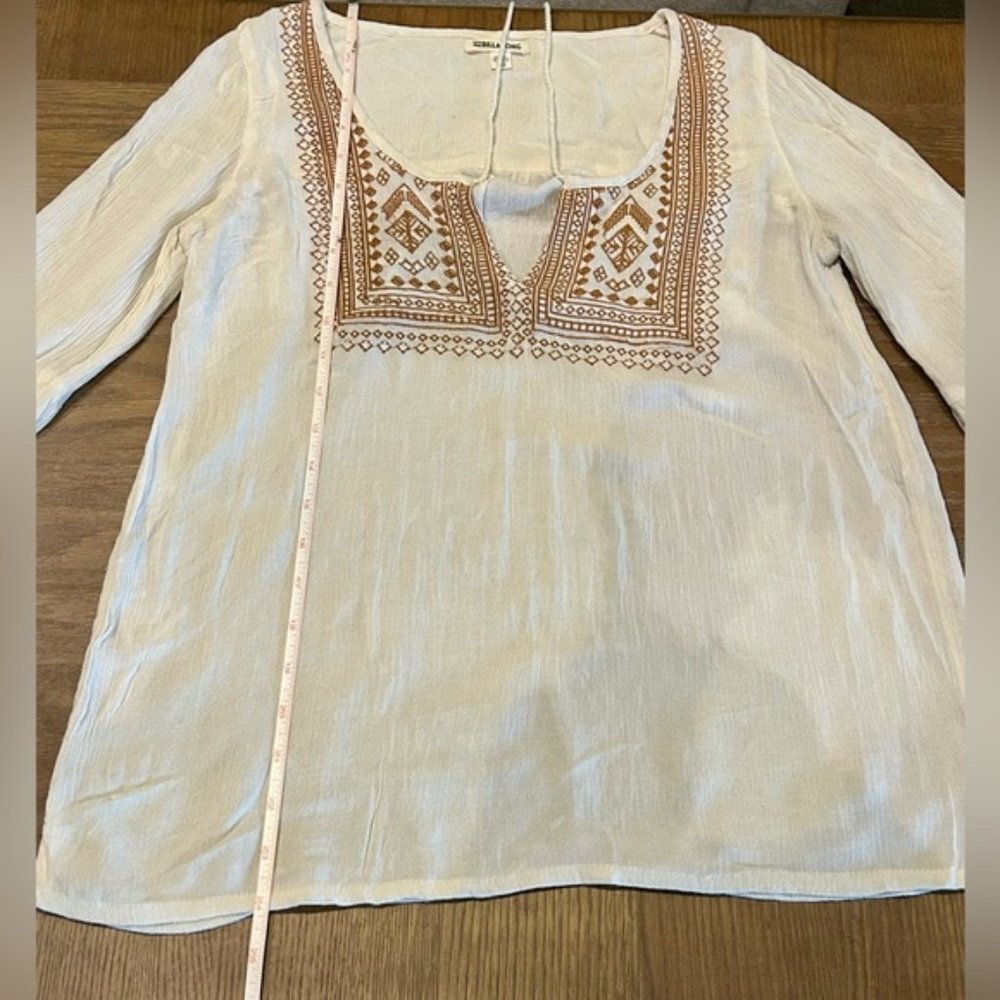 Boho embroidered blouse - Picture 4 of 5